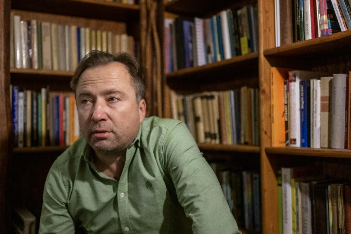 Tasnádi István: Minden bejött a politikában, amit a Krétakörrel szinte bohóctréfaként adtunk elő 20 éve 