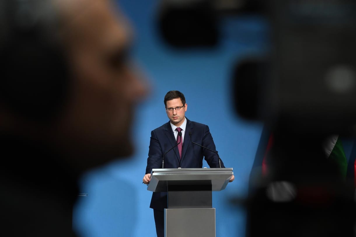 Pest megyében is enyhítették a korlátozásokat, Budapestről még nem döntött a kormány