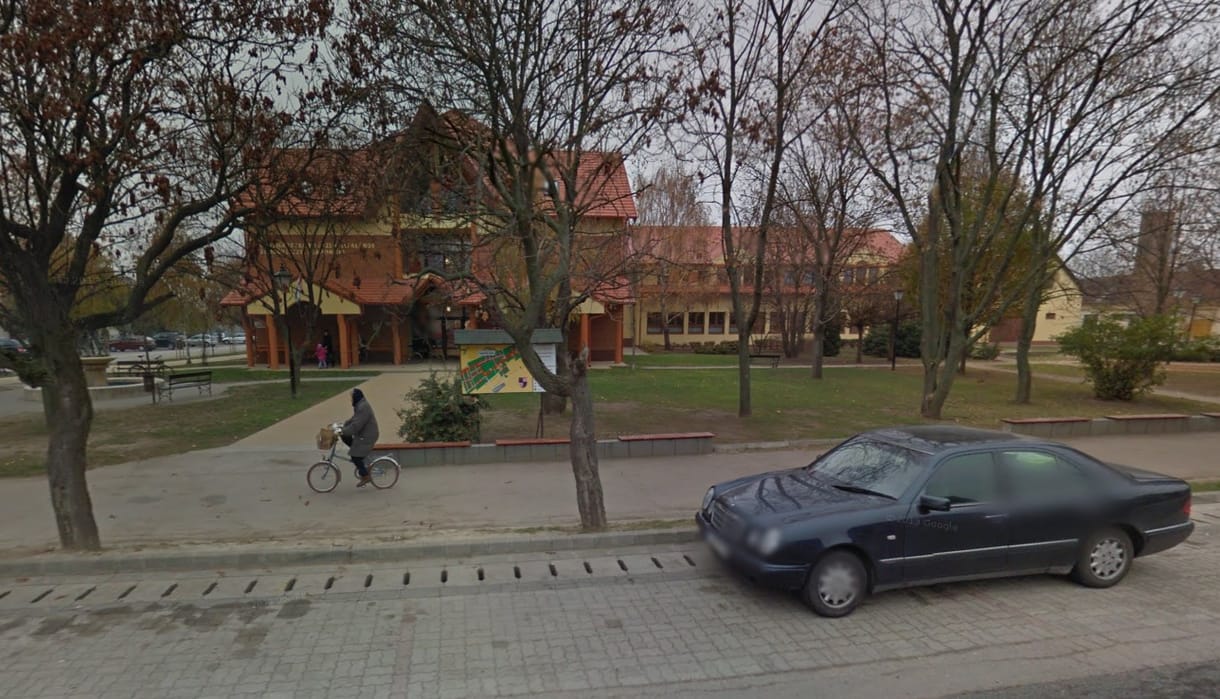 Rosszul lett 17 iskolás, kivonultak a mentők