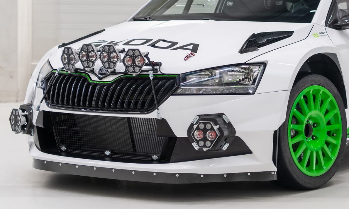 292 lóerős sportmodellel búcsúzik a Fabiától a Skoda