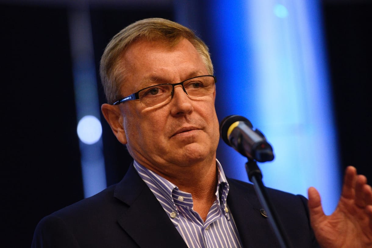 Matolcsyék vagdalkoznak: támadássorozattal vádolják a HVG-t