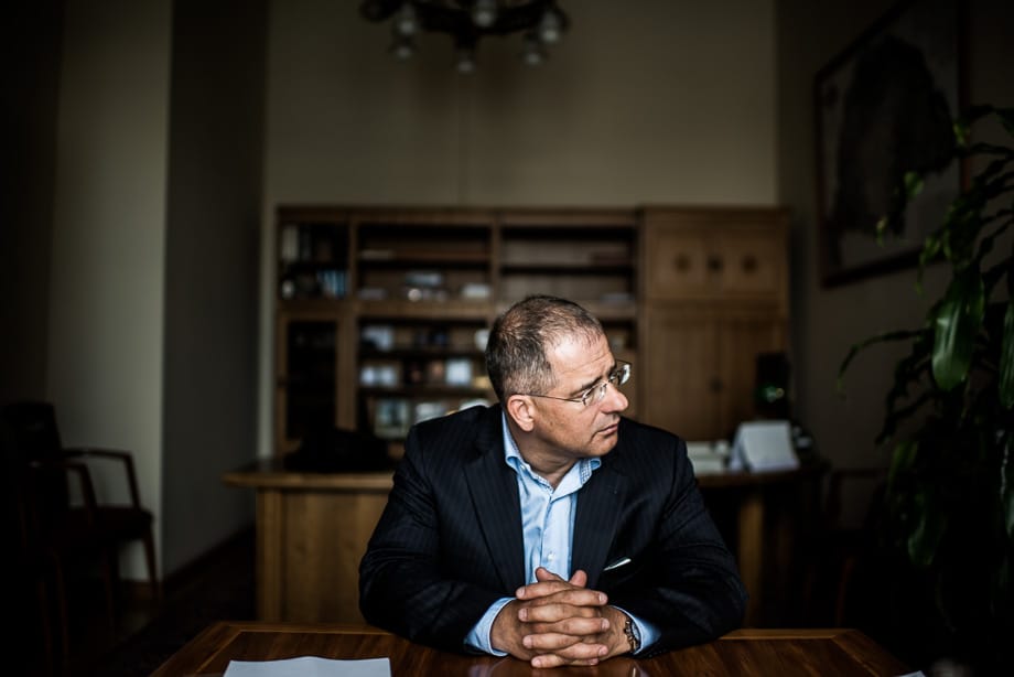 Kósa jókedvűen számolt be az új-zélandi buliról a fideszeseknek
