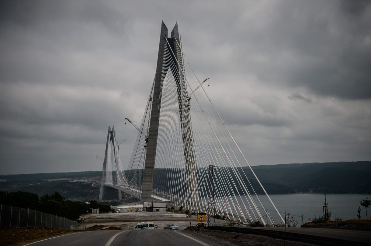 Ankara „háborúnak” minősítette az orosz inváziót, lezárhatja a szorosokat