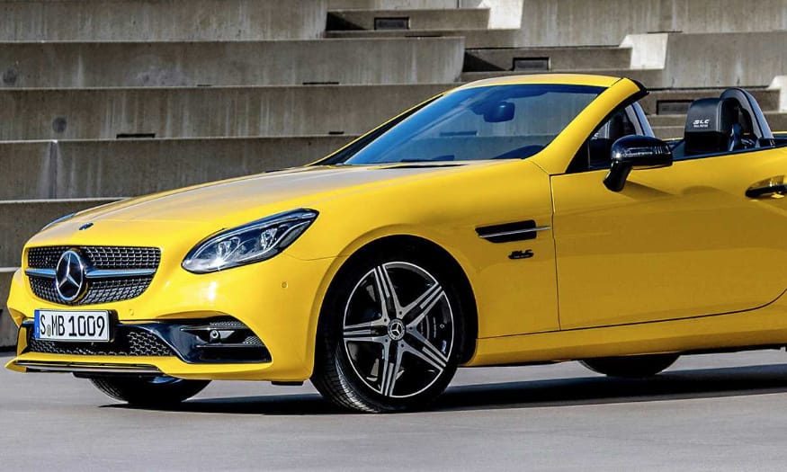 Rikító sárgán búcsúzik a Mercedes SLC