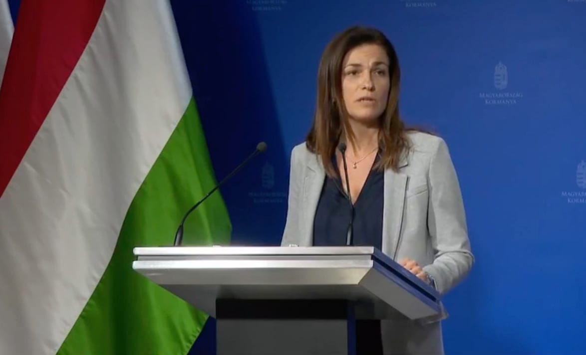 Varga Judit egy kétgyermekes kárpátaljai családot fogad az otthonába