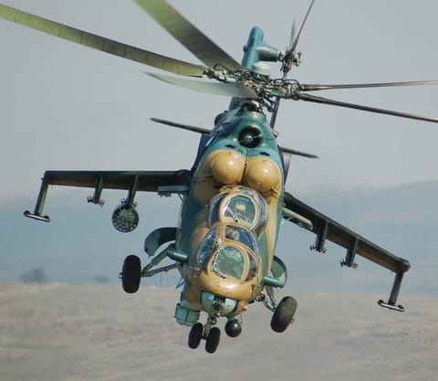Harci helikopterrel forgatnak Bruce Willisék a Duna felett