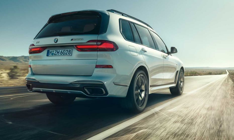 Itt a hatalmas BMW X7 M50i: 530 lóerő elég lesz?