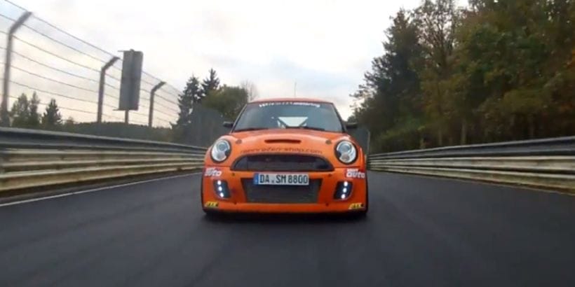 Nürburgringi rekordot ment a MINI