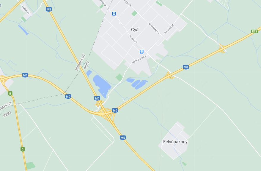 Több kilométeres a dugó az M0-son