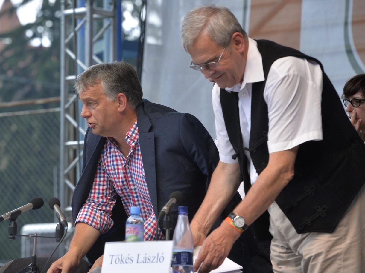 Putyin trollja, teljesen együgyű, szerepzavaros, mentőövbe kapaszkodó lékelő