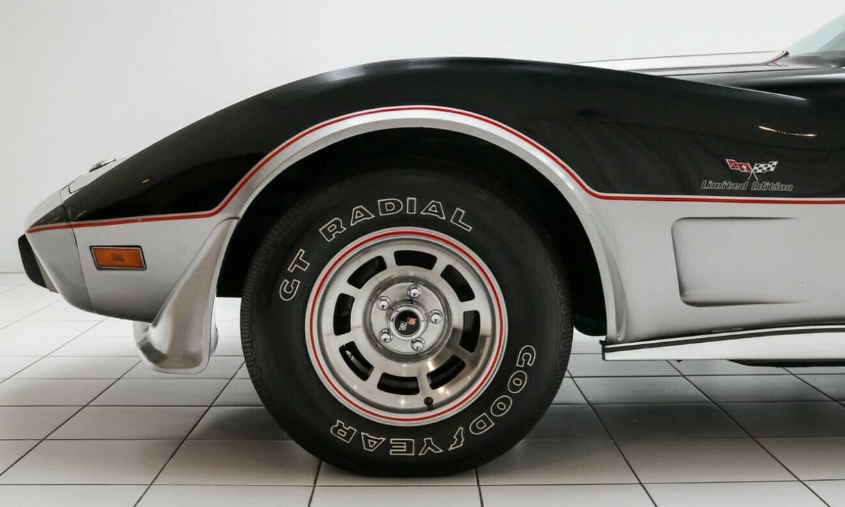 Nem elírás: 58 kilométer van ebben a 44 éves Corvette-ben