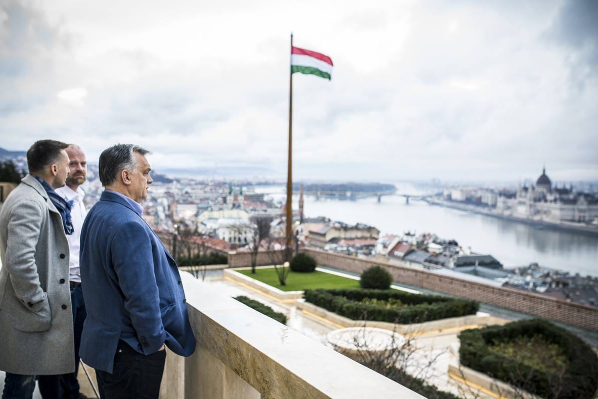 Orbán költözésétől a Fidesz felfüggesztéséig – 2019 hazai krónikája / 1. 