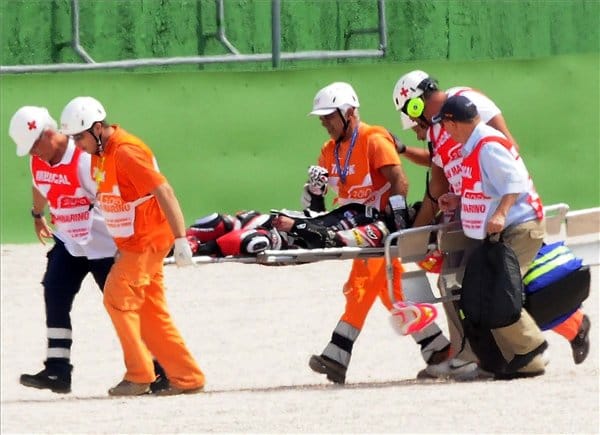Mi védi meg a pilótákat? Híres motorbalesetek - videó