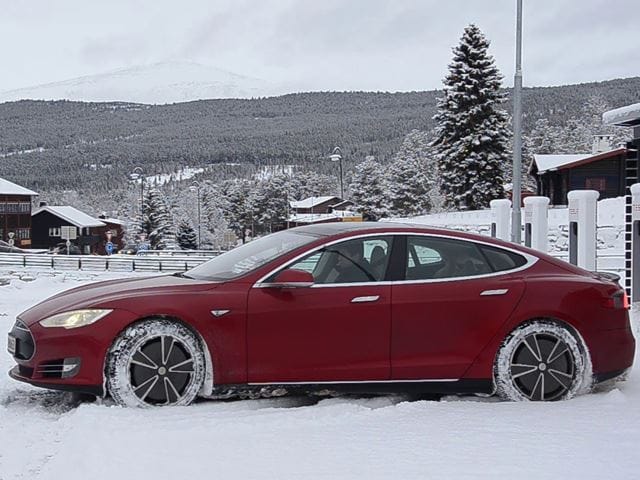 Ezért szárnyal megállíthatatlanul a Tesla