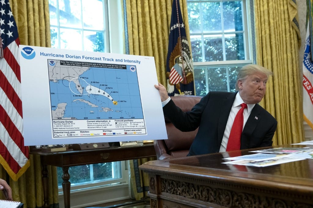 Kiadták az ukázt az amerikai tudósoknak, meg ne merjék cáfolni Trumpot