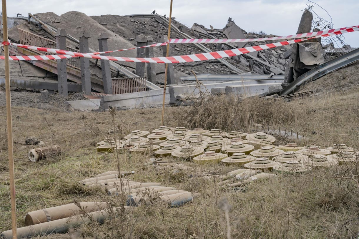 Megkínzott emberek tucatjainak holttestét exhumálták Herszonban