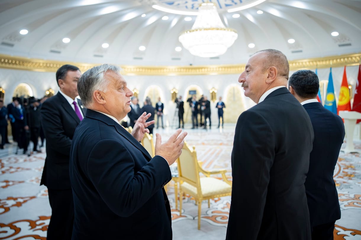 Gratulált Orbán Viktor az azeri elnöknek Hegyi-Karabah „újjáépítéséhez