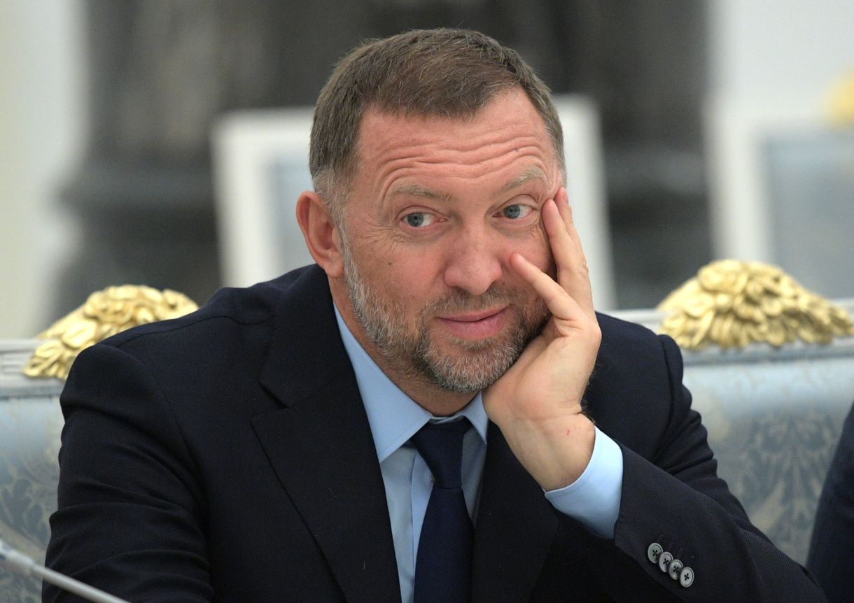 Fojtogató szankciók, ugyan már! Trump nyitott egy kiskaput Putyin oligarcha barátjának