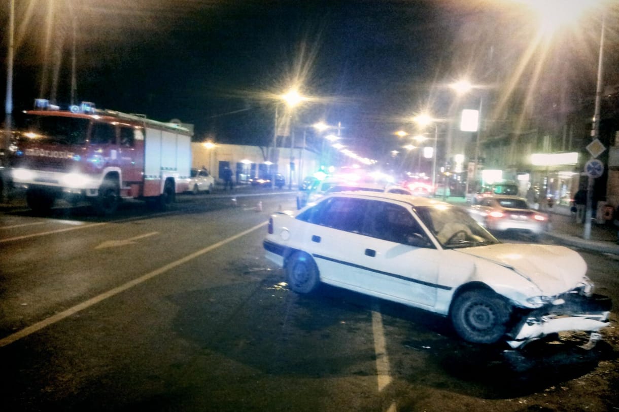 Halálos motorosbaleset és óriásdugó Óbudán