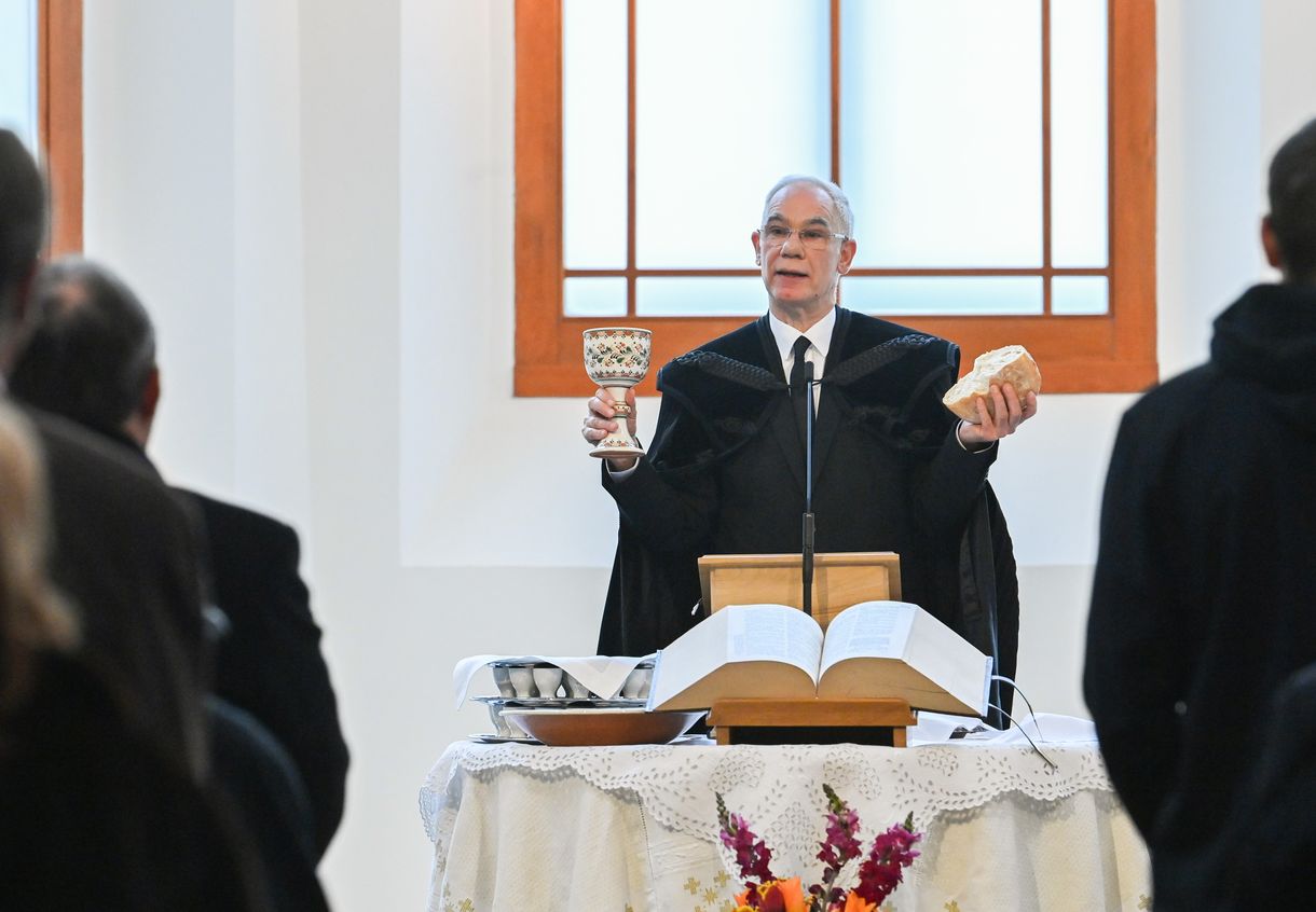 Nem lemondani, mosakodni érkezett Balog a református vezetők elé