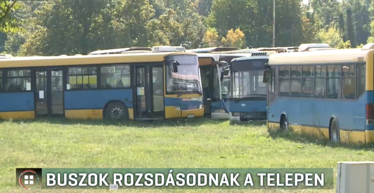 Súlyosan szennyezheti a környezetet a pécsi telephelyen vesztegelő 100 busz