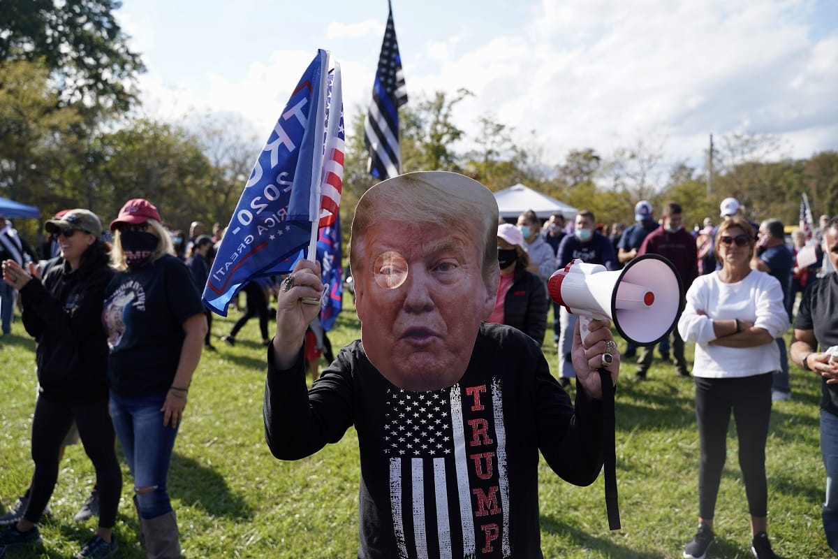 „Ez őrültség!” – Trump kocsikázása felháborította az orvosokat