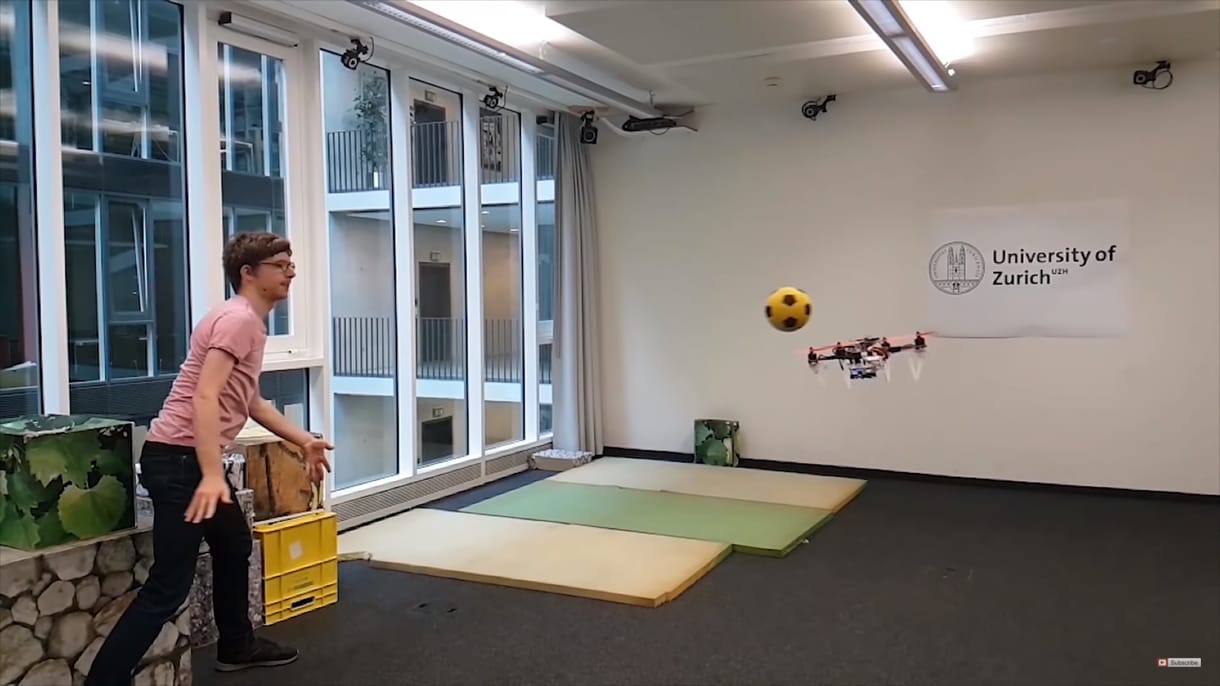 Olyan drónt fejlesztettek ki, hogy nem akarunk hinni a szemünknek – videó