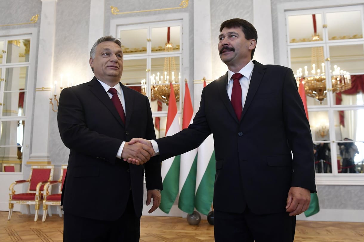 Ádert nem rázta meg se a CEU-rombolás, se a lex csicska, de a vízre ugrik