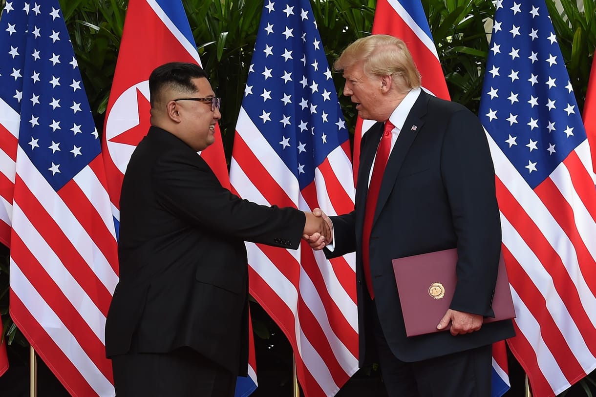 Trump számot cserélt Kim Dzsong Unnal
