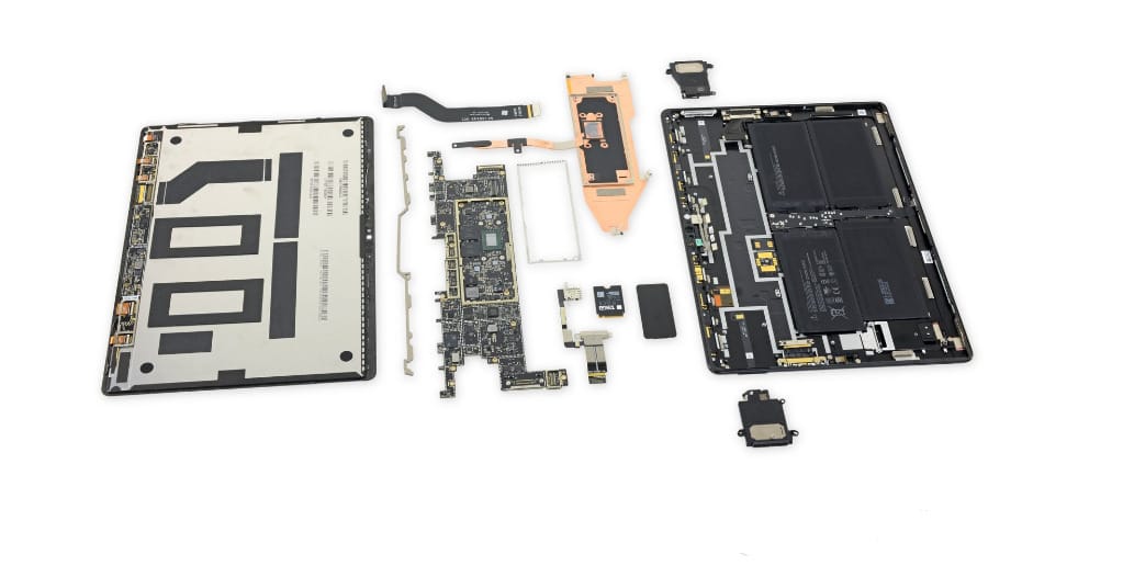 Szétszedték a Microsoft erőgépét, és meglepődtek, mit találtak
