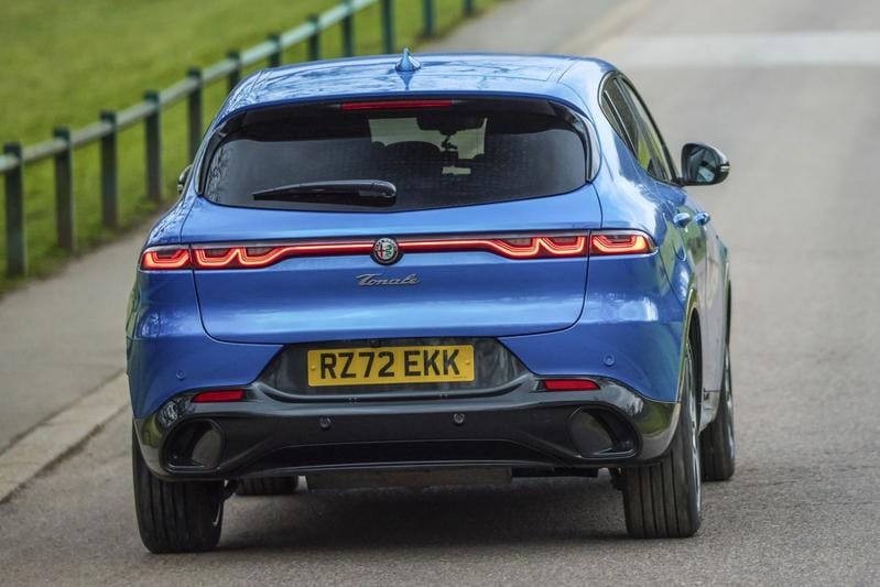 Kitalálta a családi autók egyik legjobb extráját az Alfa Romeo