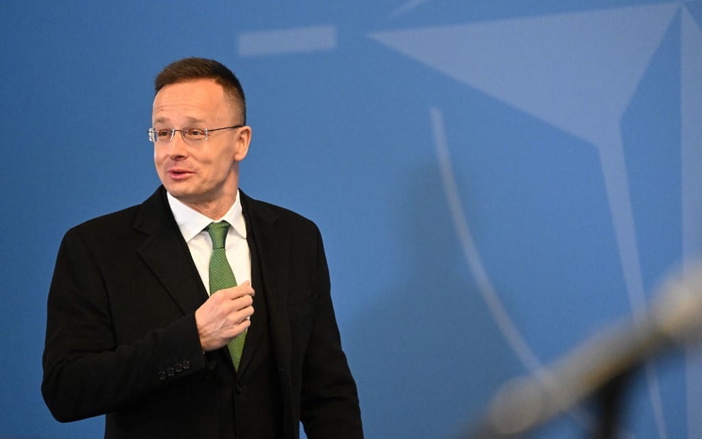 Szijjártót frusztrálja az EU-s vita a forrásokról