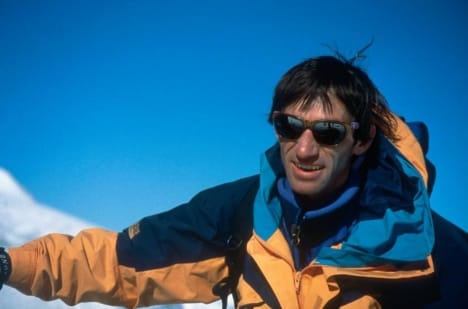 Lezuhant és szörnyethalt az Alpokban a legendás svájci hegymászó