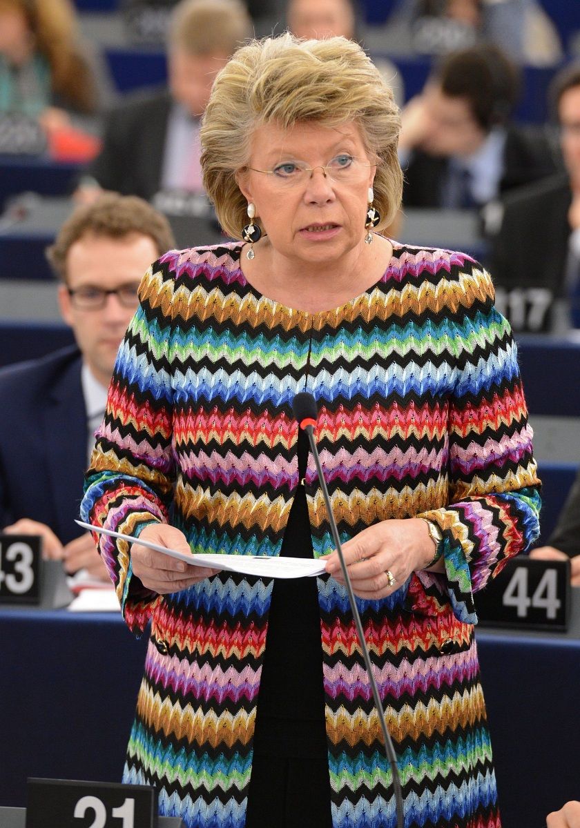 Viviane Reding nemsokára lesújt Horvátországra
