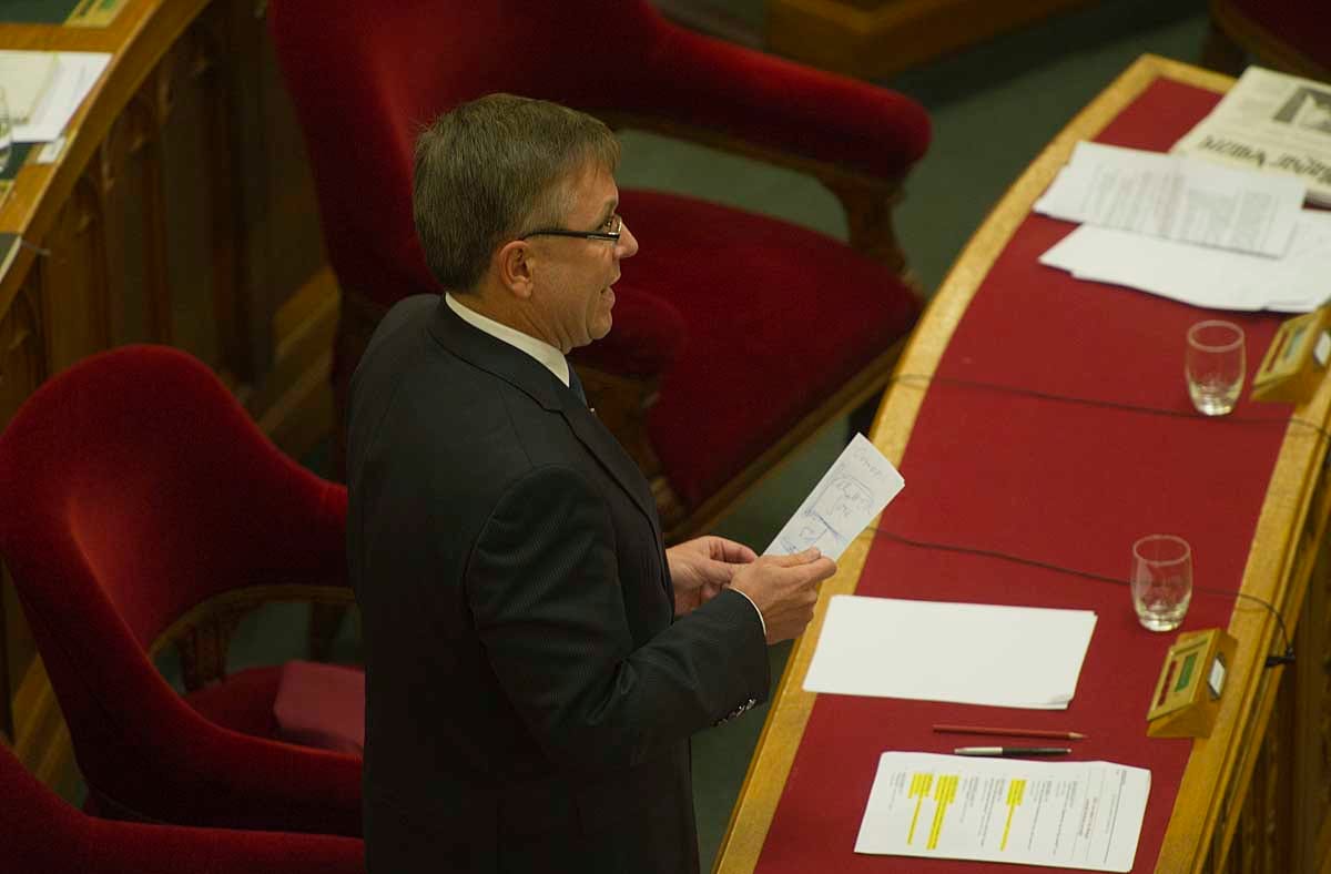 Tóbiás: Matolcsynak fel kellene ajánlania a lemondását