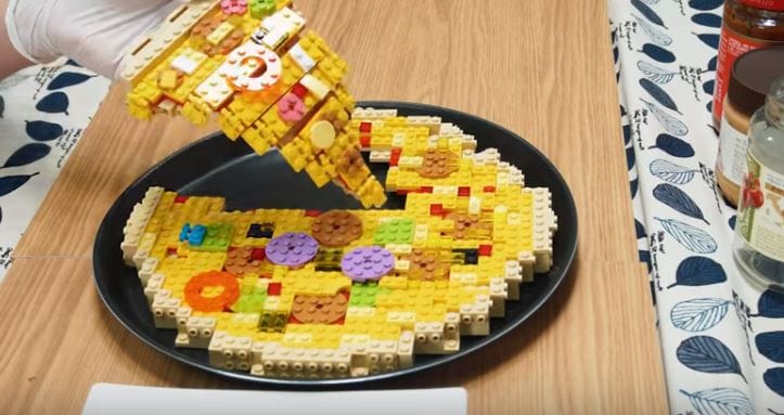 Így kell Lego-pizzát sütni (videó)