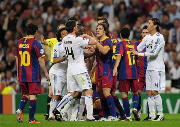 Real Madrid - Barcelona: a pályán kívül is egymásnak esett a két klub