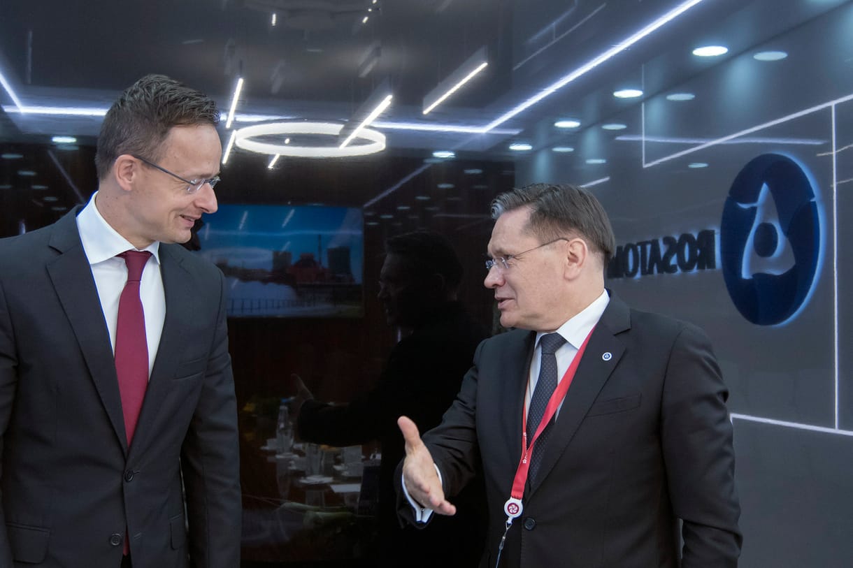 A paksi bővítés gyorsítását ígérte Szijjártó, miután többször is tárgyalt az oroszokkal