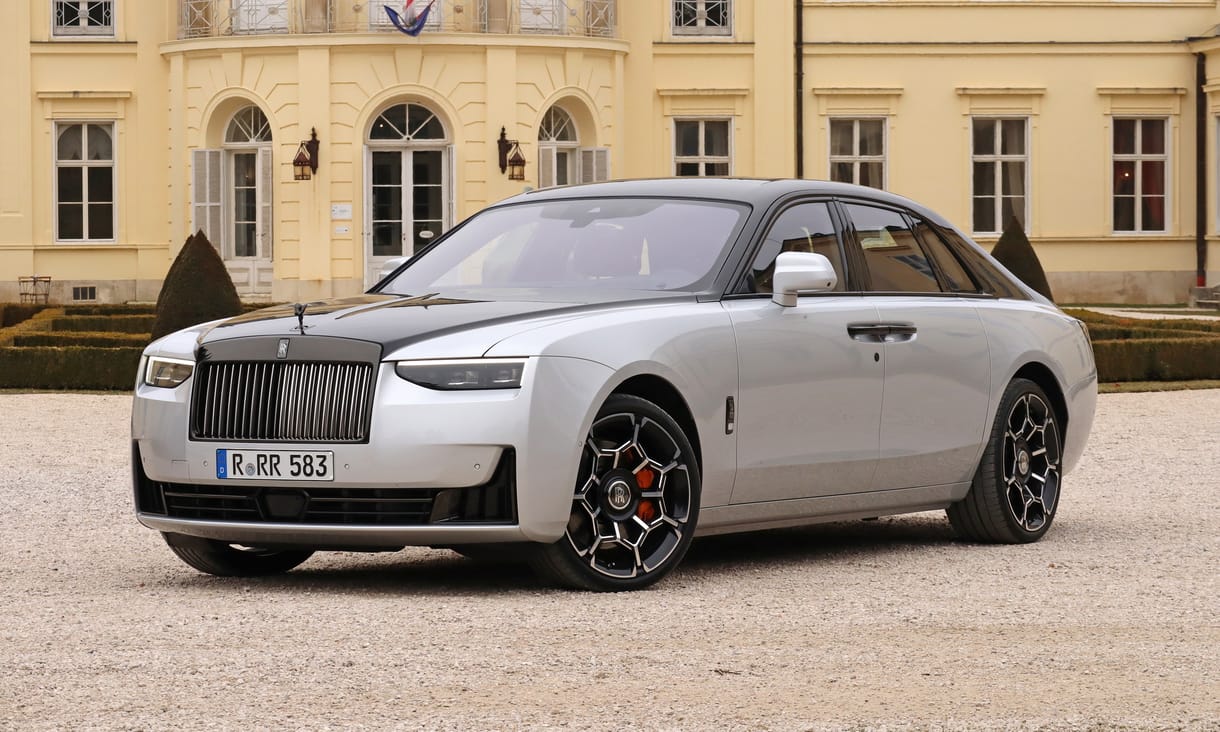 220 millió forintos sportöltöny: teszten a 600 lovas V12-es új Rolls-Royce Ghost