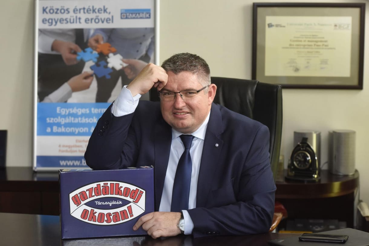Másfél millió forintos vagyont 