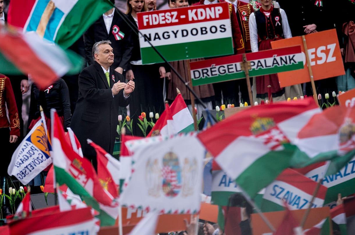 „Újra meg kell tanulnunk a sorok között olvasni”