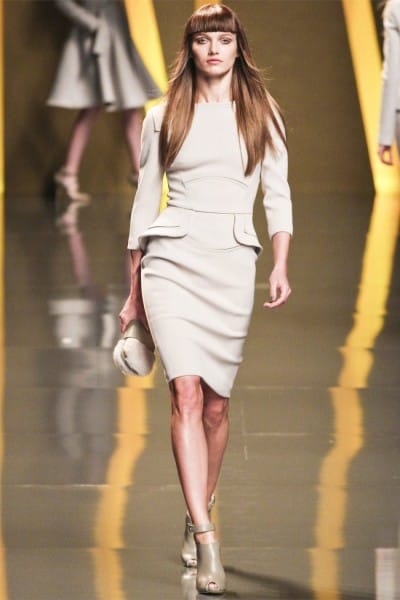 Akarjuk: Elie Saab ruha