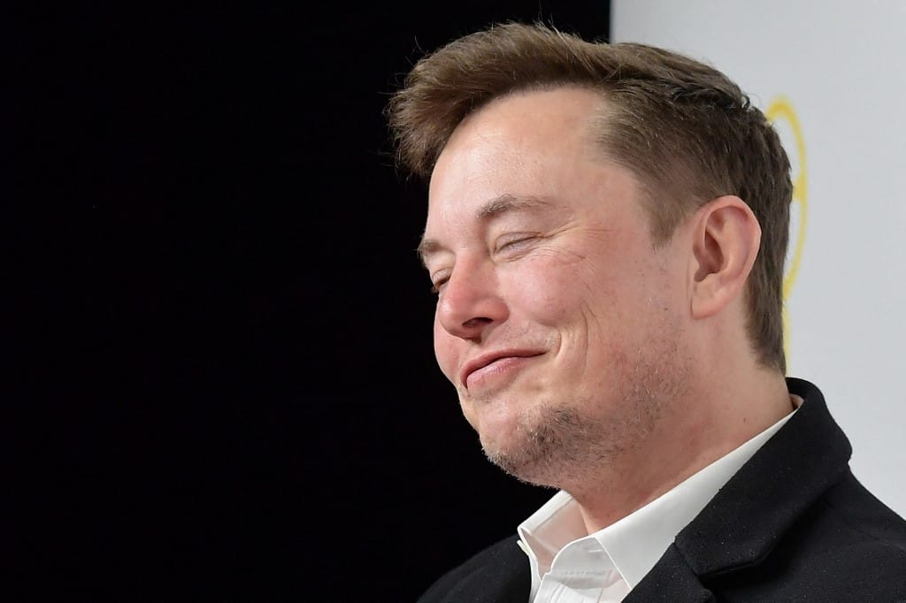 Elon Musk fura parfümöt dobott piacra, ezzel is keresett pár óra alatt egymillió dollárt