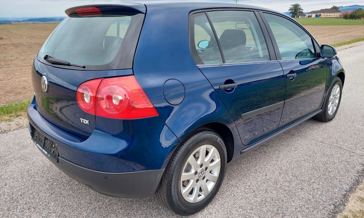 Nem elírás, 147 kilométerrel árulják ezt a régi VW Golfot