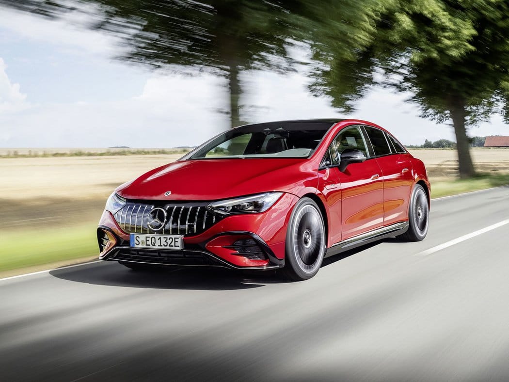 Itt az újabb elektromos Mercedes-AMG, szoftveresen akár 687 lóerővel