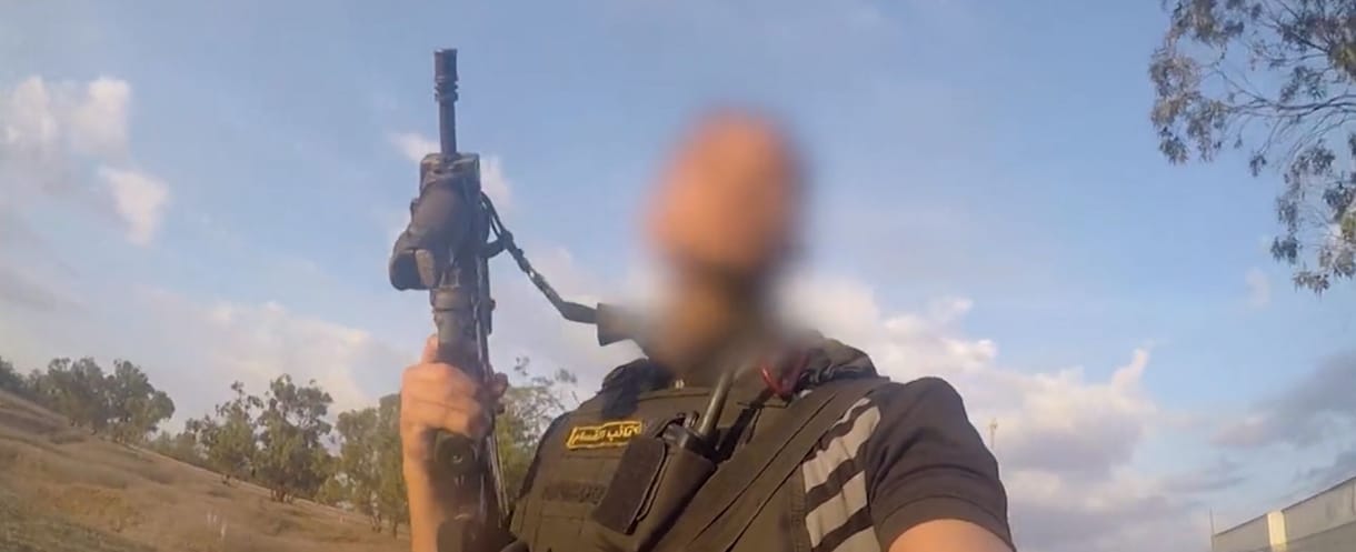 Videón a Hamász-támadásának korai fázisa, így nézett ki a rajtaütés egy terrorista szemszögéből