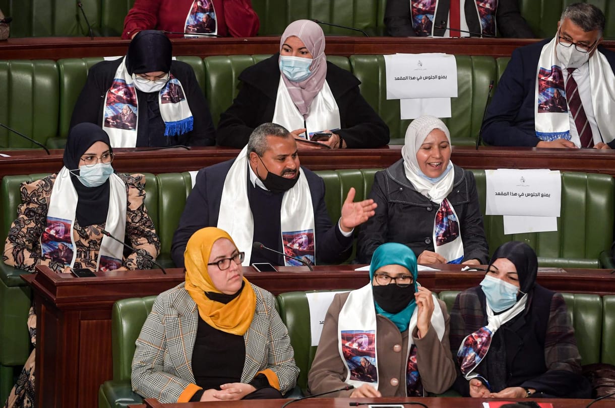 Most először bíztak meg női politikust kormányalakítással Tunéziában