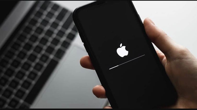 Újabb frissítés érkezik az iPhone-jára