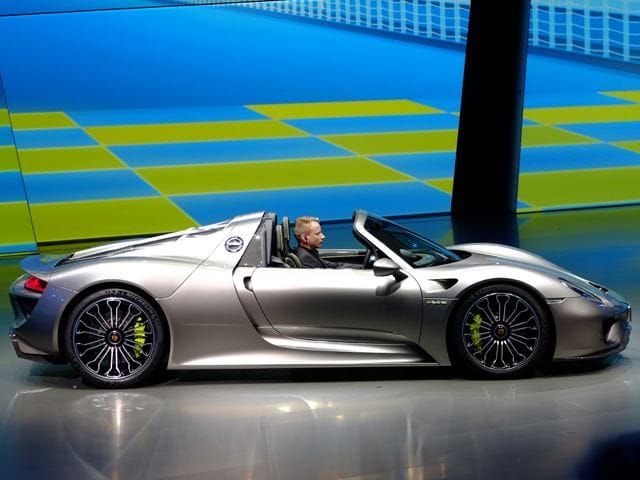 Nordschleife-rekorddal debütált az új Porsche-fenevad - videó