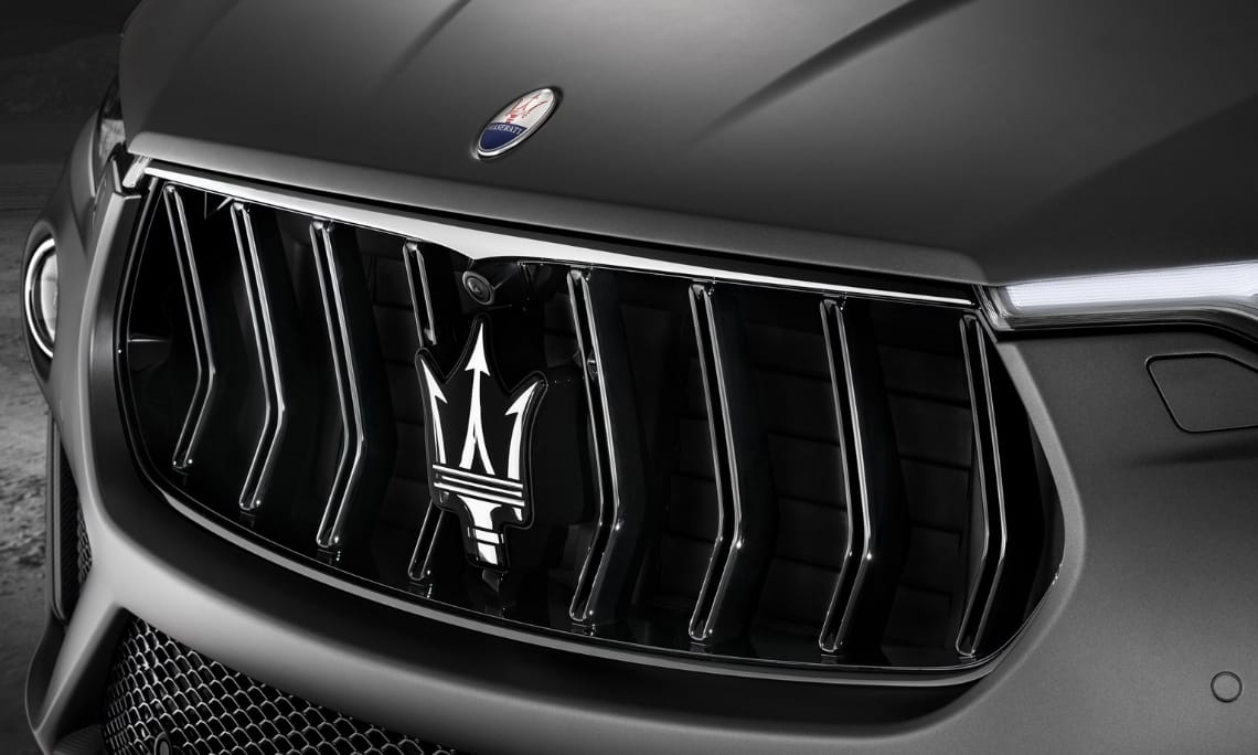Olasz virtus: Ferrari motoros divatterepjárót mutatott be a Maserati, félhet a Porsche Cayenne?